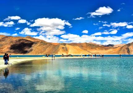 Wonders of Ladakh: Lakes, Valleys & Monasteries Tour